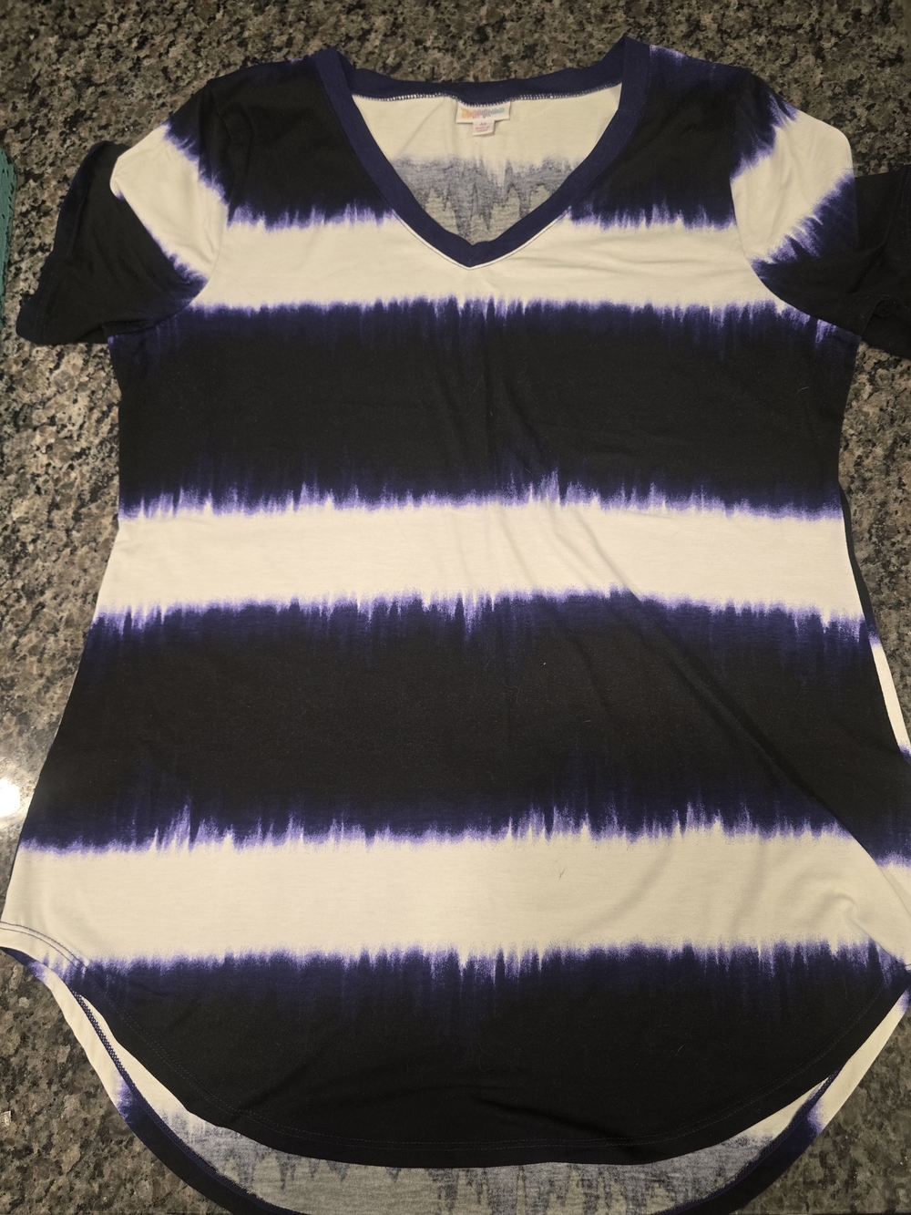 LuLaRoe Black, White & Purple V-Neck Tie-Dye Stripe Tee